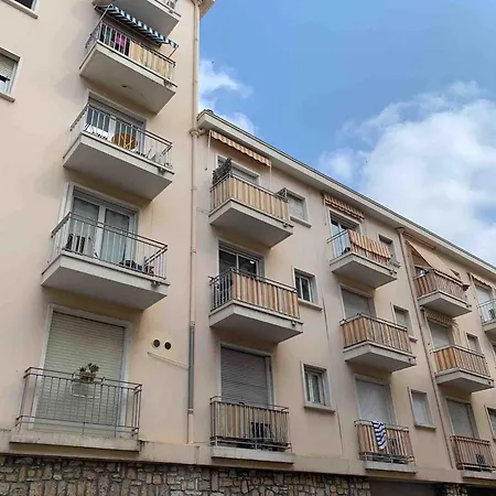 Lumineux Avec Balcon A0b207 Апартаменты *