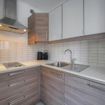 아파트 Lumineux Avec Balcon A0b207 *