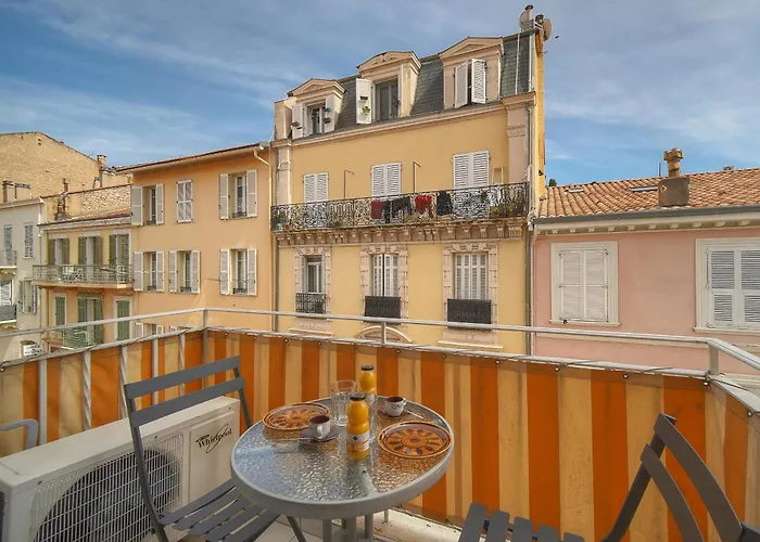 Lumineux Avec Balcon A0b207