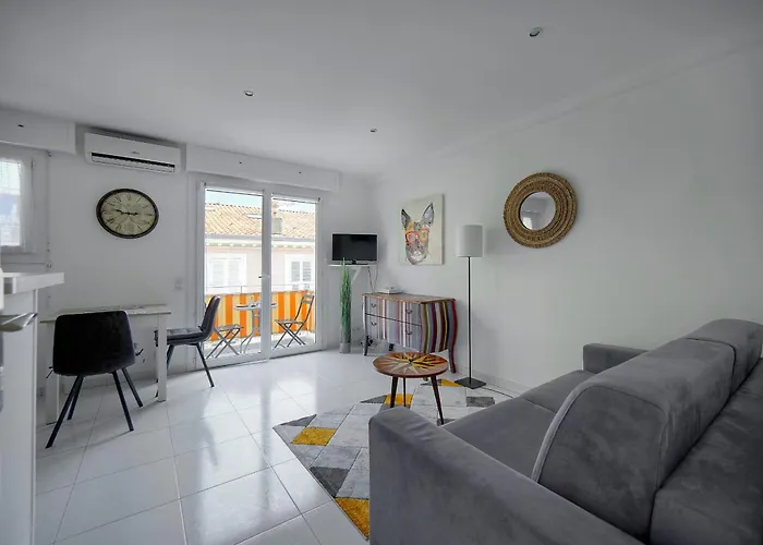 Lumineux Avec Balcon A0b207