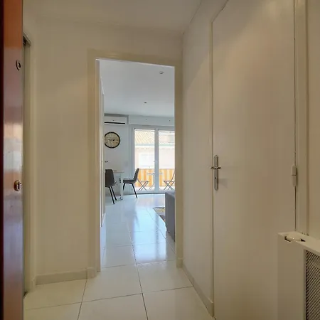 Апартаменты Lumineux Avec Balcon A0b207 Канны