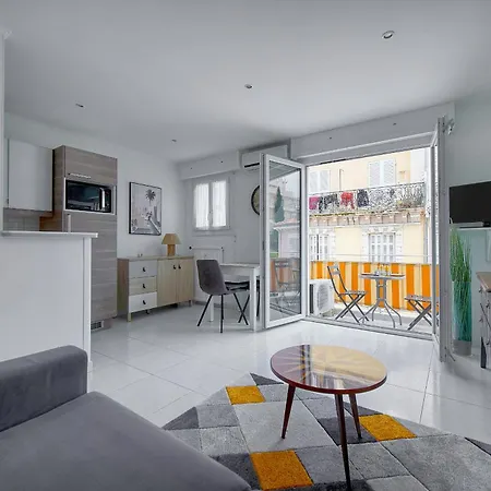 Апартаменты Lumineux Avec Balcon A0b207 Канны